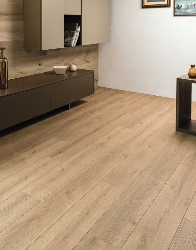 Cliparquet Hydro Line AC5 8mm Laminate Flooring | Water Resistant
