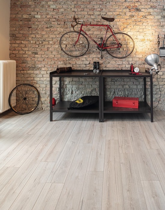 Cliparquet Hydro Line AC5 8mm Laminate Flooring | Water Resistant